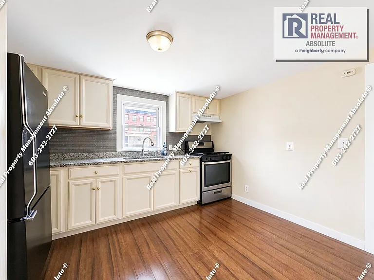 1 Rice Ave — Photo 6