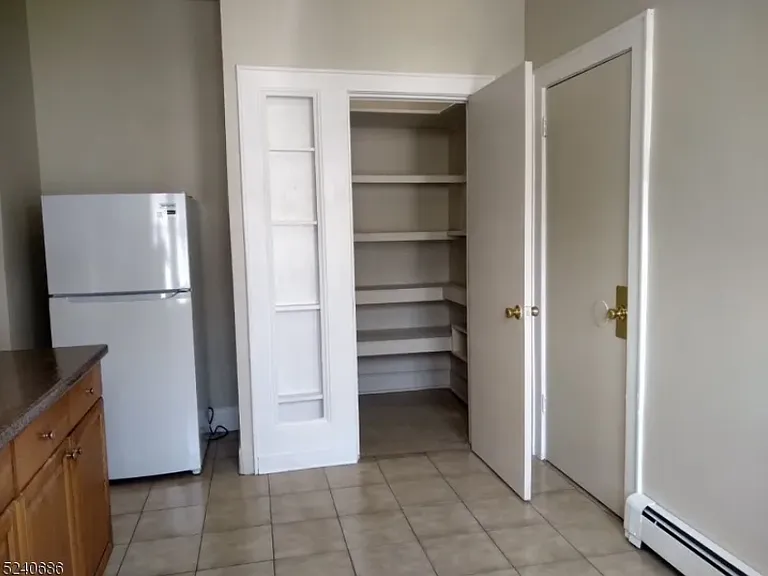 326 Field Pl #2L — Photo 8