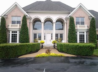 36W235 River View Ct, St Charles, IL 60175