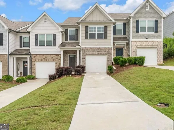 5668 Union Pointe Dr, Union City, GA 30291