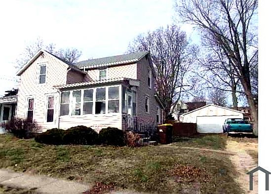 1st image of 726 W Chestnut St #1