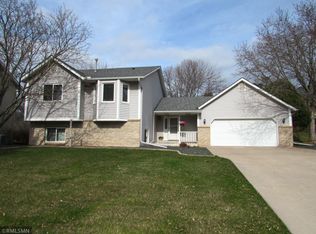 3052 Standridge Pl, Saint Paul, MN 55109