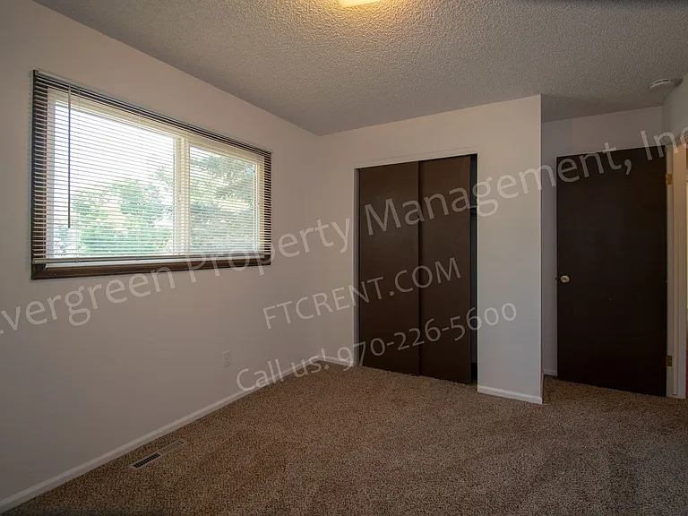 2401 W Stuart St — Photo 22