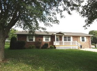 177 Chestnut Ct, Crossville, TN 38555