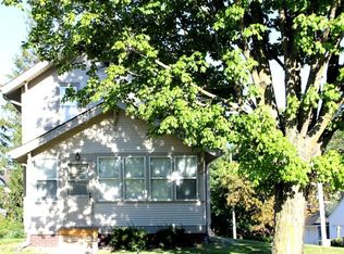 315 S 6th St, Forest City, IA 50436