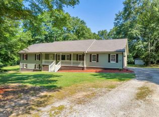 2919 Bay Ridge Dr, Loganville, GA 30052