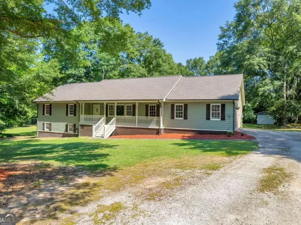 2919 Bay Ridge Dr, Loganville, GA 30052