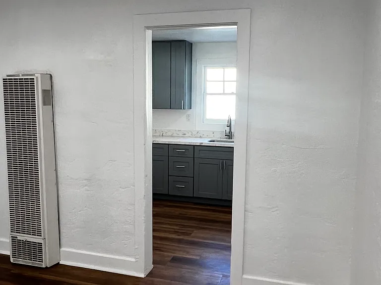 258 E Kingsley Ave #2 — Photo 8