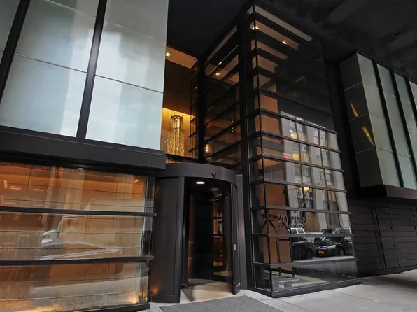 20 Pine Street image 11 of 11