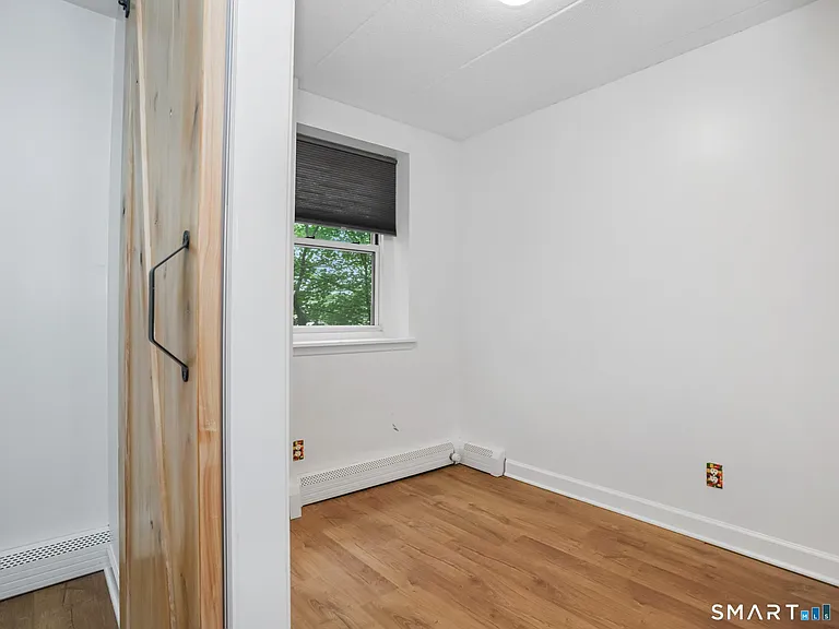 27 Northill St #2J — Photo 13