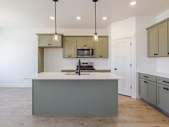 4th image of 4752 S Heartwood Rd #433