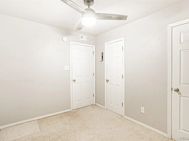 700 N Washington St #207 — Photo 27