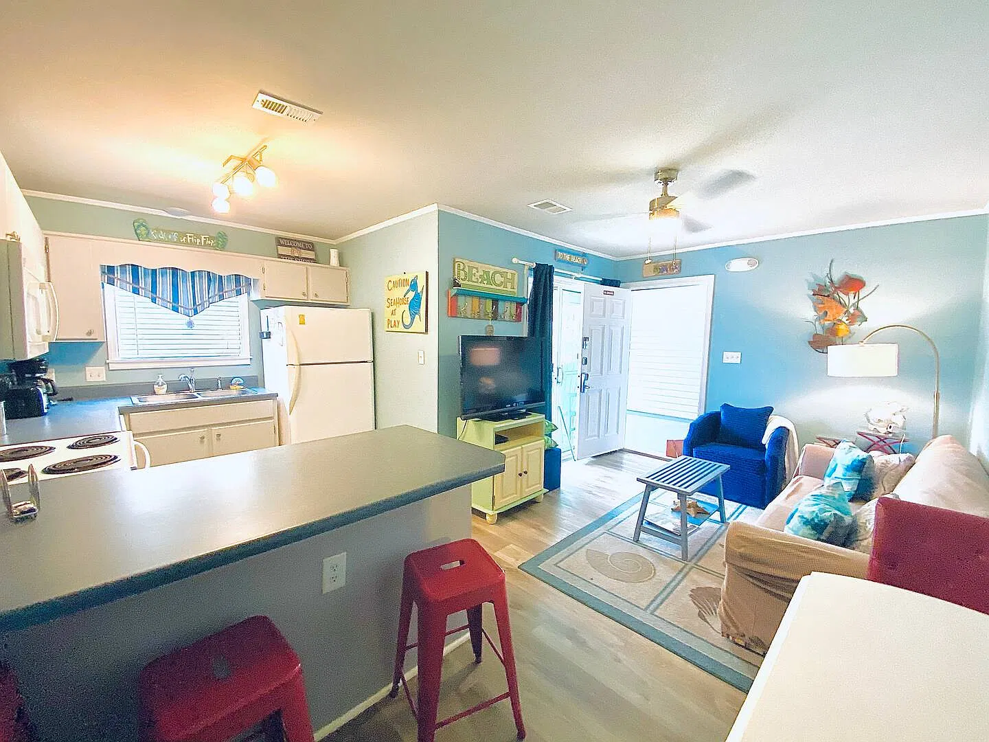 11 Beachside Drive Unit 812 - 1 — Photo 2