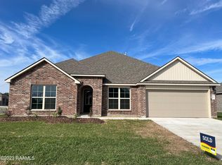 300 Dalia Ct, Breaux Bridge, LA 70517