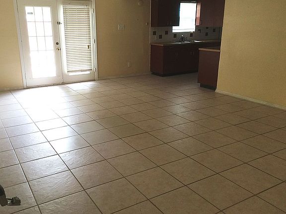 2nd image of 9019 Sandpiper Dr