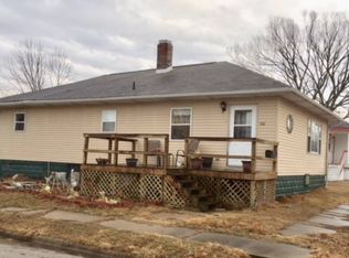 901 Oak St, Beardstown, IL 62618