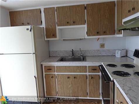 3rd image of 3300 NE 10th Ter APT 45