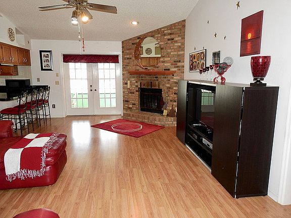 TV room, fireplace