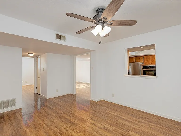 1908 Leslie Dr — Photo 19