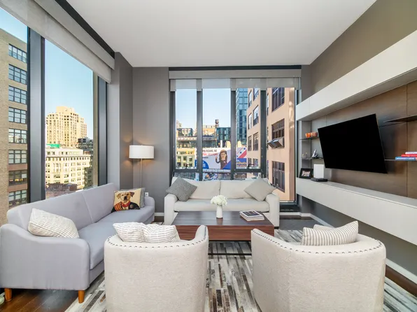 570 Broome Street image 1 of 12