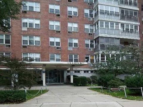 1st image of 4310 Kissena Blvd APT 9C