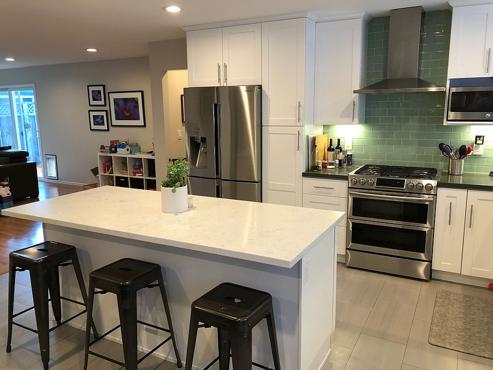 2nd image of 2238 Portsmouth Way