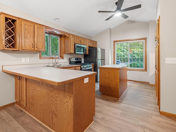 4th image of 40818 Finley Rd