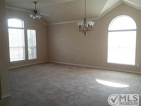 3rd image of 4312 Summersweet Ln