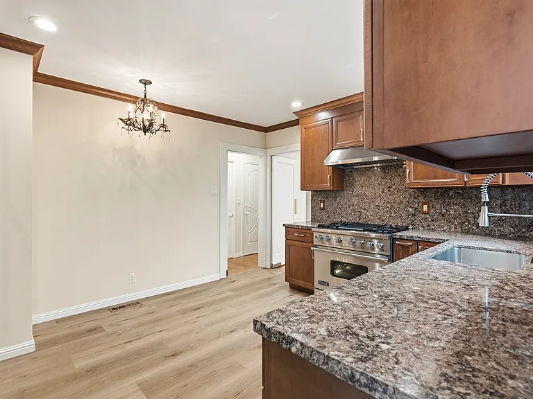 2317 Cecilia Ave — Photo 12