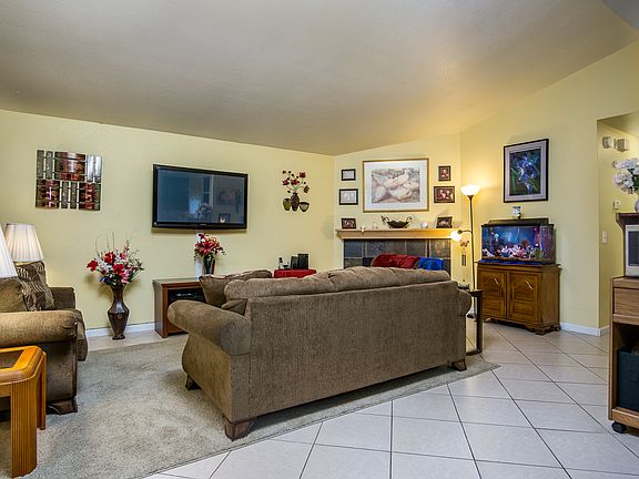 5th image of 7594 Citrus Ave