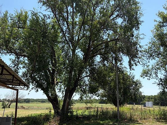 4th image of 101 4th St Lot 1