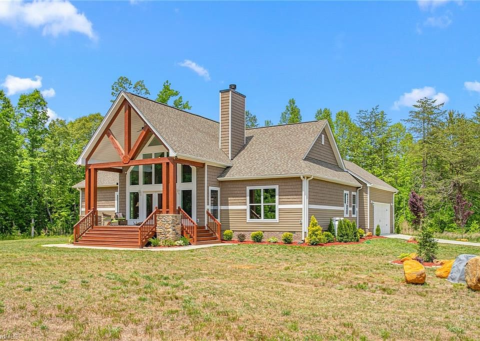 1st image of 625 Robertson Rd