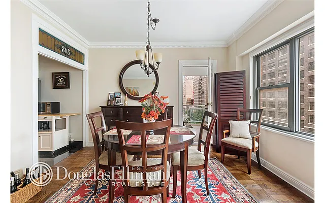 Sold by Douglas Elliman | media 24