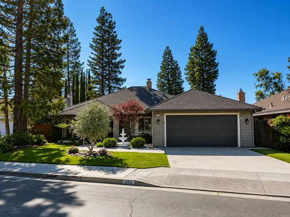 802 E Catalina Cir, Fresno, CA 93730