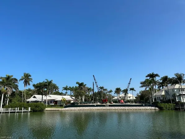 999 Admiralty Parade, NAPLES, FL 34102