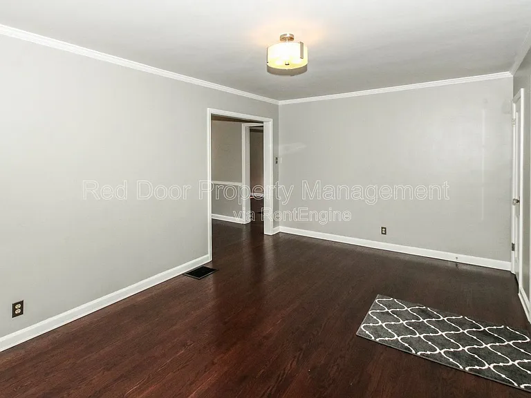 1723 Broad Ripple Ave — Photo 8