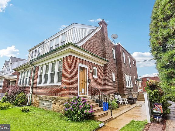 3rd image of 1312 Saint Vincent St