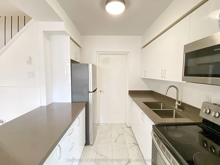 7555 Goreway Dr #155 — Photo 4