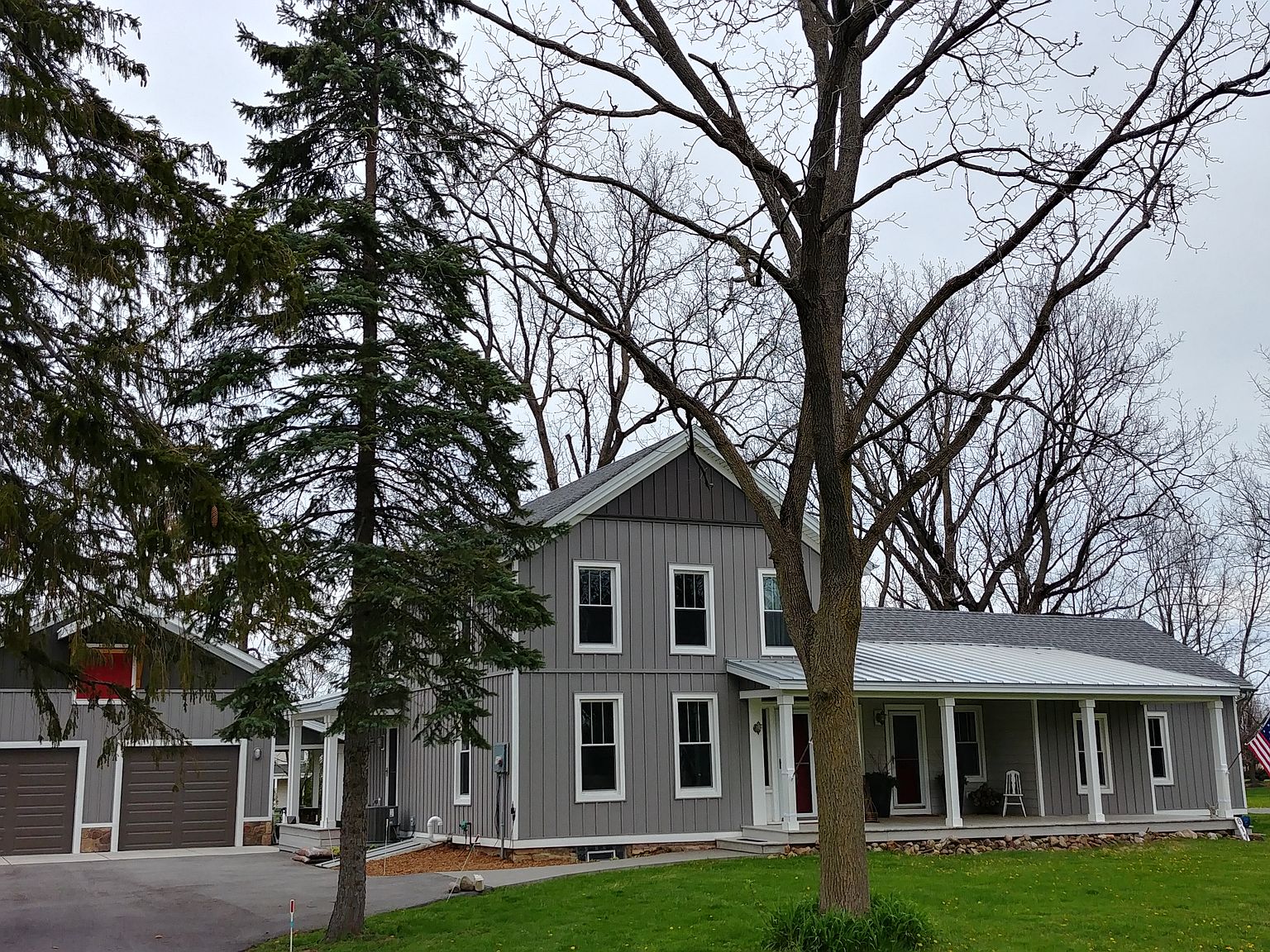 811 Lake Rd, Youngstown, NY 14174 Zillow