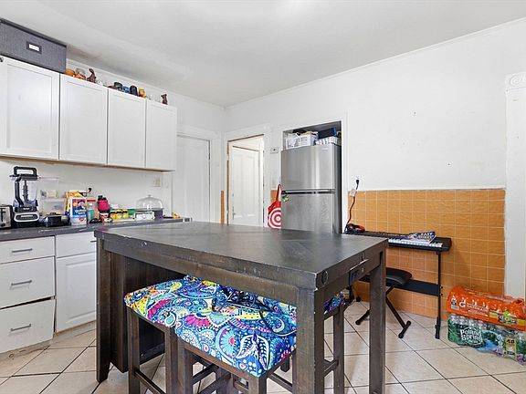 5th image of 57 Hemman St APT 2