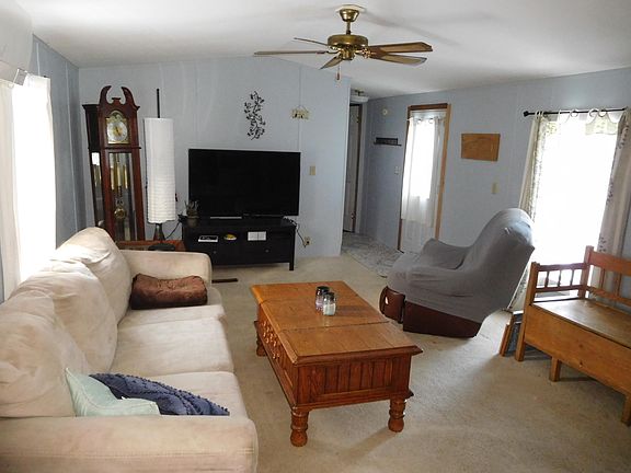 5th image of 1038 Portland Road #19