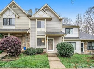 4114 N Course Dr, Charlotte, NC 28277