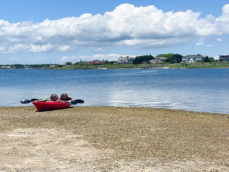 274 Dune Rd #19 — Photo 16