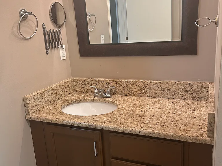 3903 Willshire Dr — Photo 12