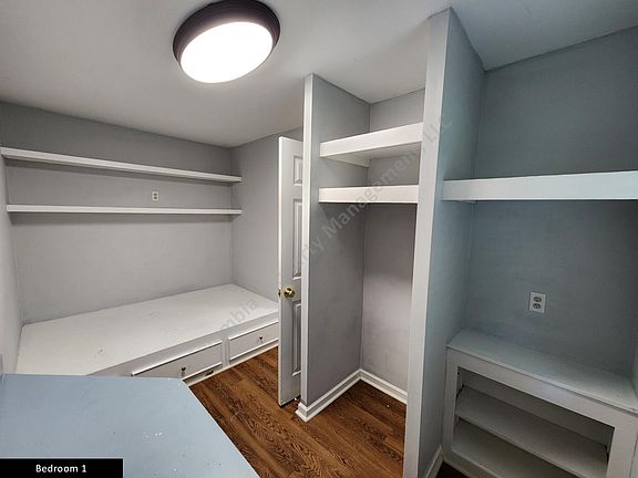 4th image of 1227 Barnwell St APT 2