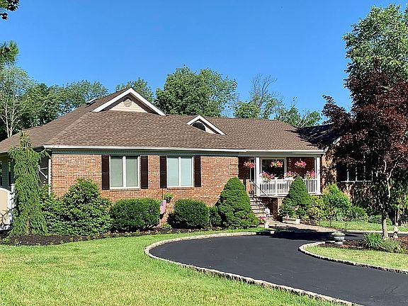Circular front driveway