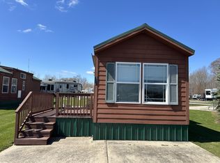 2306 12th St #321, Hopkins, MI