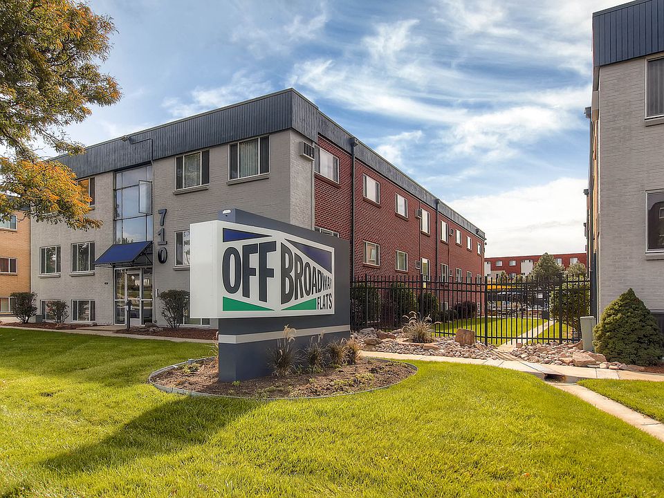 Off Broadway Flats Monument Sign in Englewood, Colorado