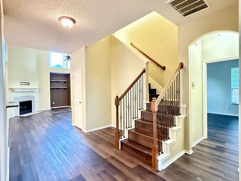 7172 Saint Augustine Dr — Photo 9