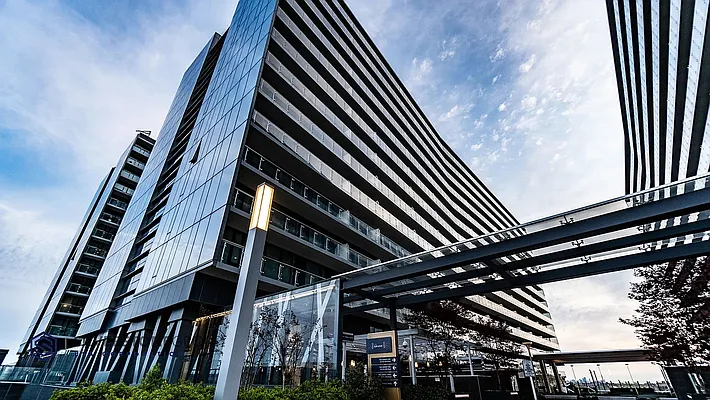 Rented by Silverstone Group USA Corp. | media 10